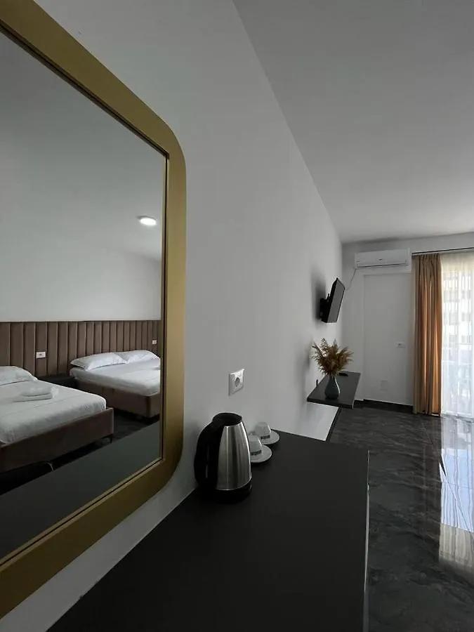 Leodori 3 Suites Shengjin Albania